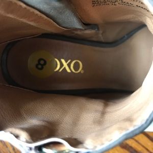 XOXO | Shoes | Xoxo Brand Tan Peep Toe Booties | Poshmark